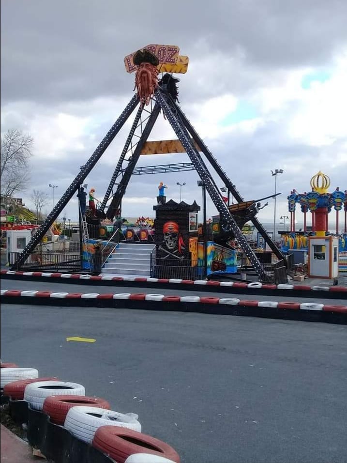 Pirate Ship(Gondola)